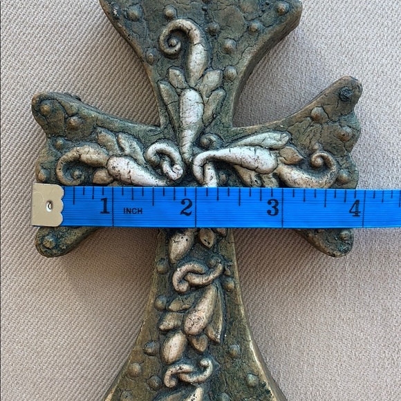 Decorative Green Cross - Picture 8 of 9